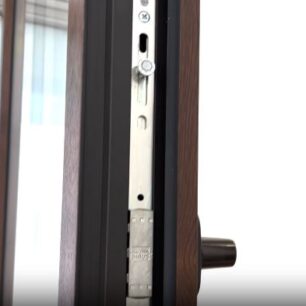 Photogallery - Serramenti pvc: ferramenta di sicurezza.